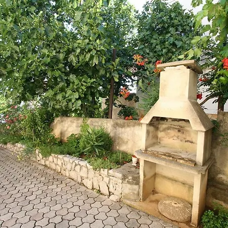 Apartment In Silo/insel Krk 13439 *